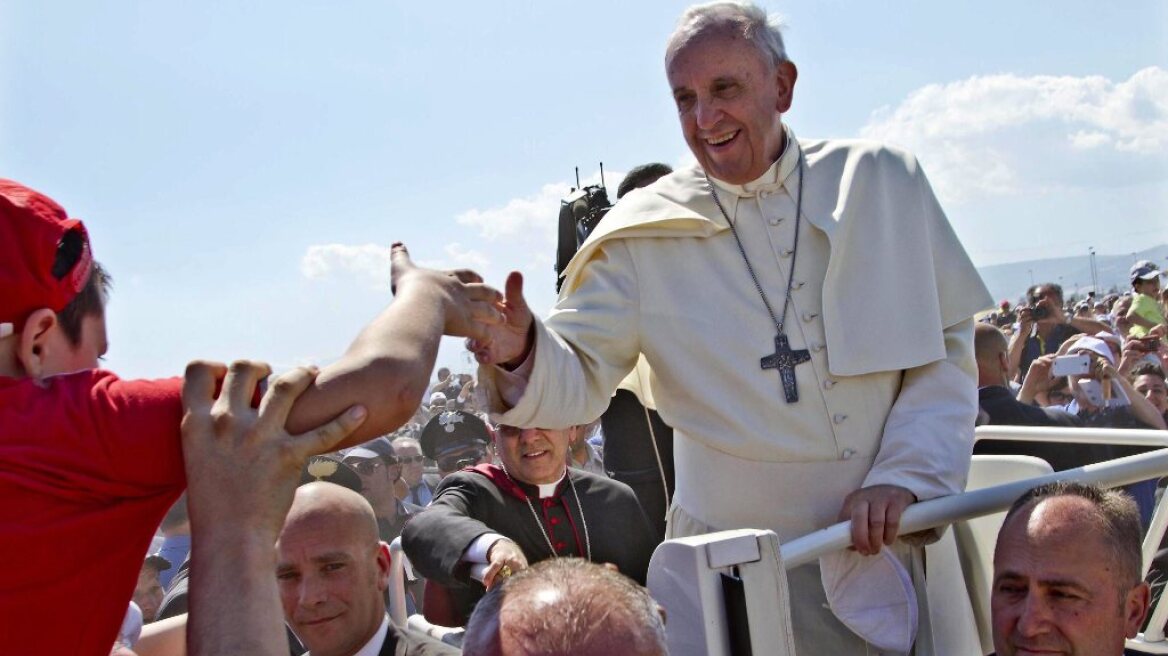 Αλβανία: Ικανοποίηση από την επίσκεψη του πάπα Φραγκίσκου 