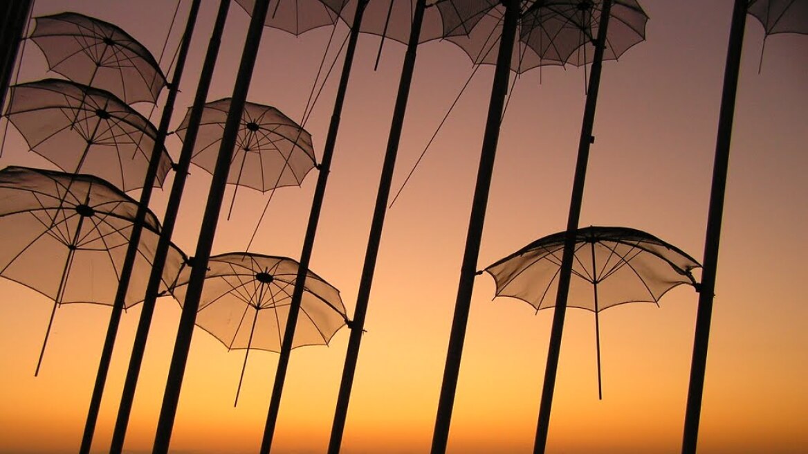 Οι «Ομπρέλες» του Ζογγολόπουλου συγκινούν το κοινό της Θεσσαλονίκης