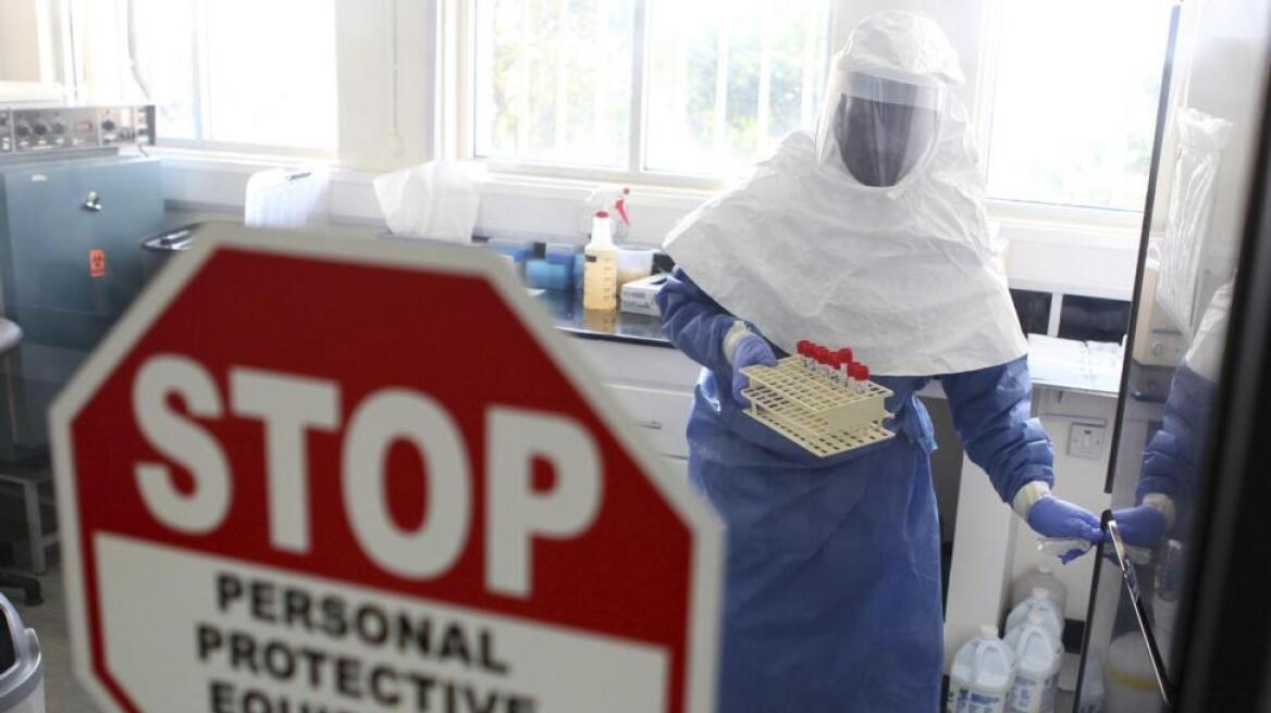 ΠΟΥ: Ξεπέρασαν τους 3.300 οι νεκροί από τον Έμπολα