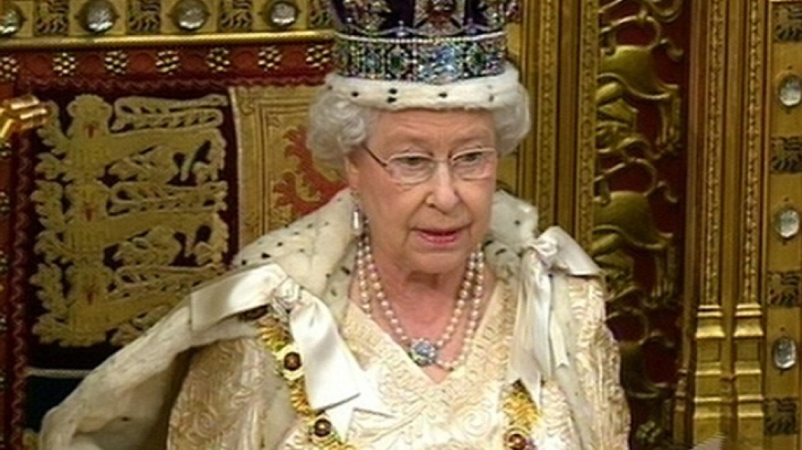 Βρετανία: Ζητείται υπεύθυνος για να αφαιρεί τις...τσίχλες από τα Βασιλικά Ανάκτορα! 