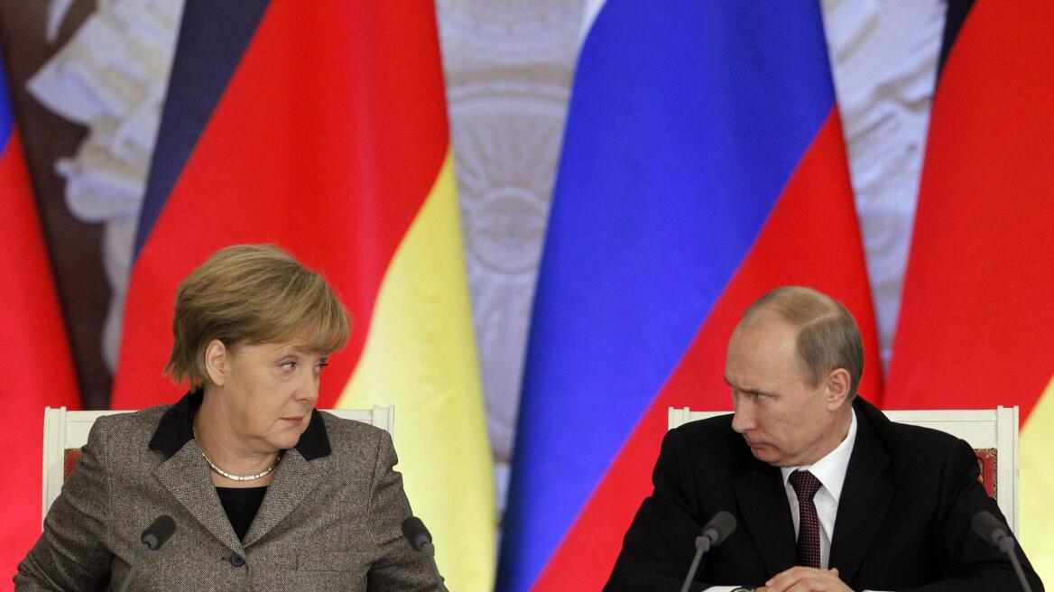 Μέρκελ: Ζητά από τον Πούτιν να συγκρατήσει τους αυτονομιστές   