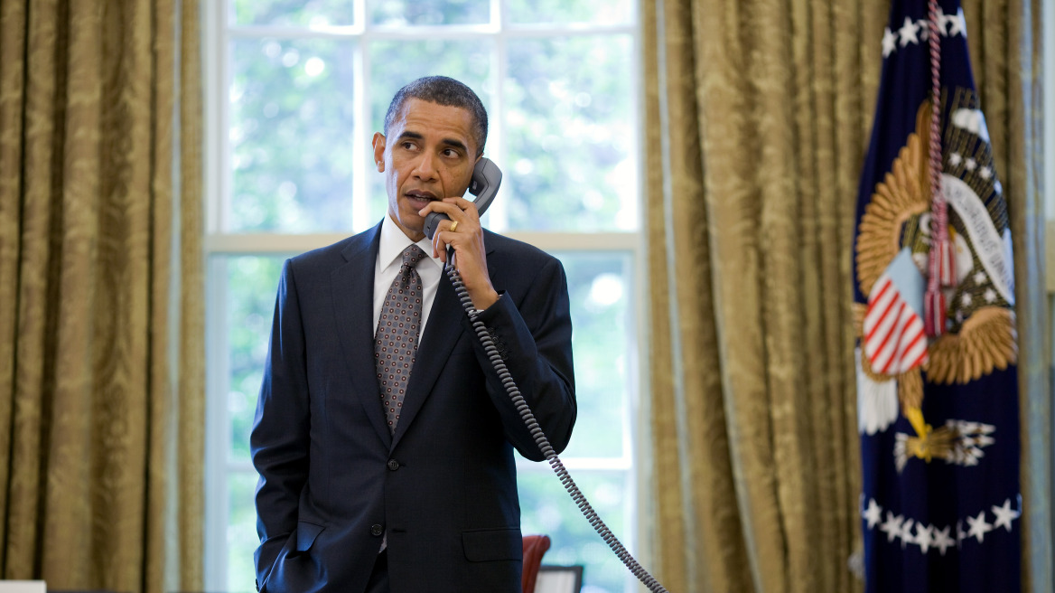 Τηλεφωνική επικοινωνία του Ομπάμα με τον δήμαρχο του Ντάλας για τον Έμπολα