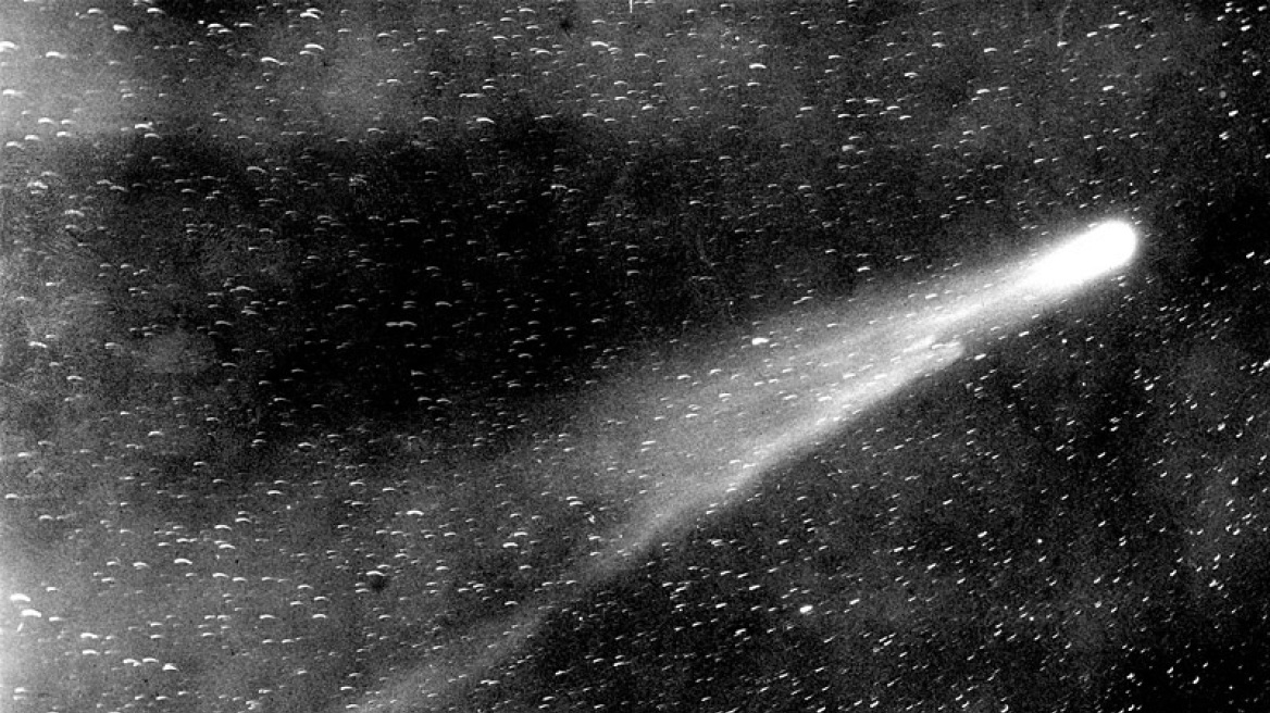 Ο κομήτης του Χάλεϊ περνά ξανά από τη Γη σε μορφή... κάψουλας καφέ!