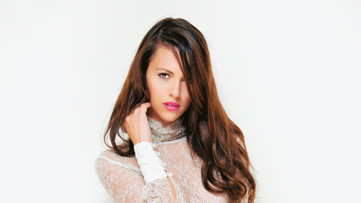 Ραμόνα Βλαντή: Από το «Next Top Model» στα σαλόνια του Αρμάνι