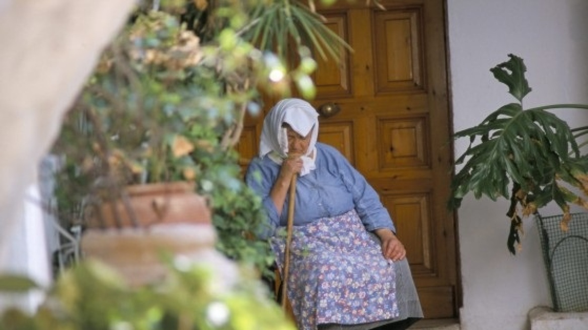 Πού είναι τα νιάτα; 4 από τους 10 πιο «γερασμένους» νομούς της Ευρώπης... στην Ελλάδα 