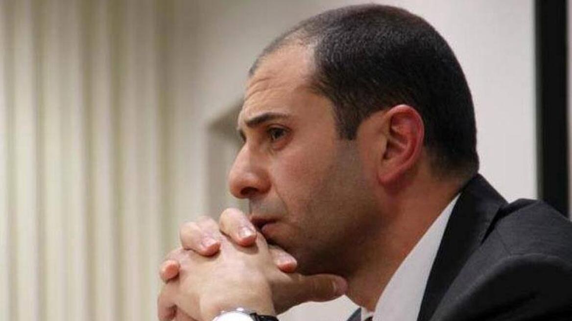 Κυπριακό: Ο Έρογλου έπαυσε τον Οζερσάι από διαπραγματευτή