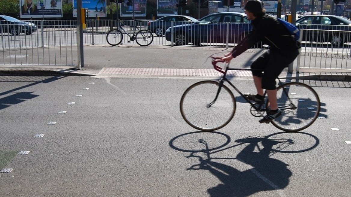 Πώς η ποδηλασία μπορεί να δημιουργήσει έναν τρίτο όρχη στους άντρες