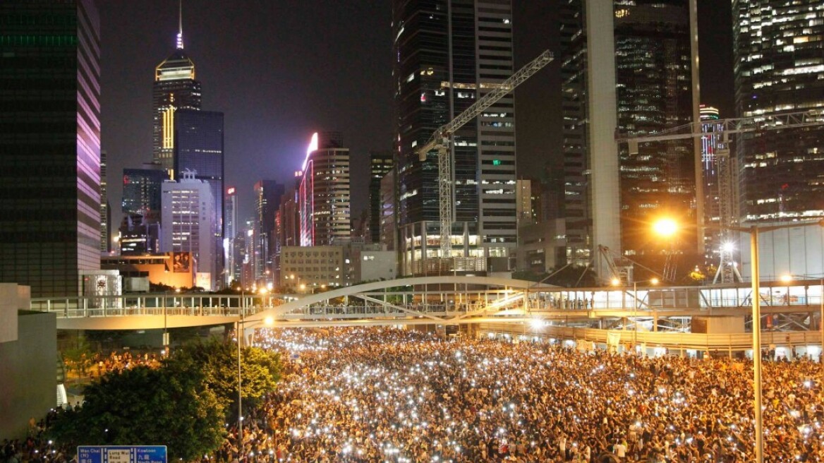 Χονγκ Κονγκ: Αποφασισμένοι να συνεχίσουν τις κινητοποιήσεις οι φοιτητές