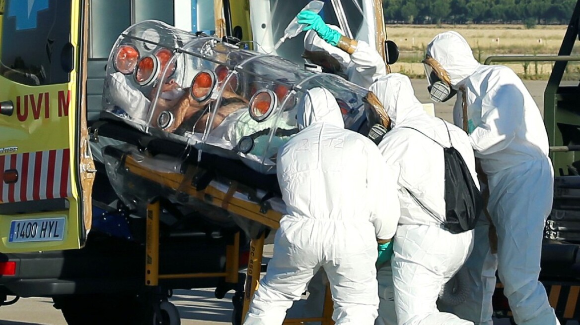Βρετανία: Ευρείας κλίμακας άσκηση για την αντιμετώπιση μιας επιδημίας Έμπολα