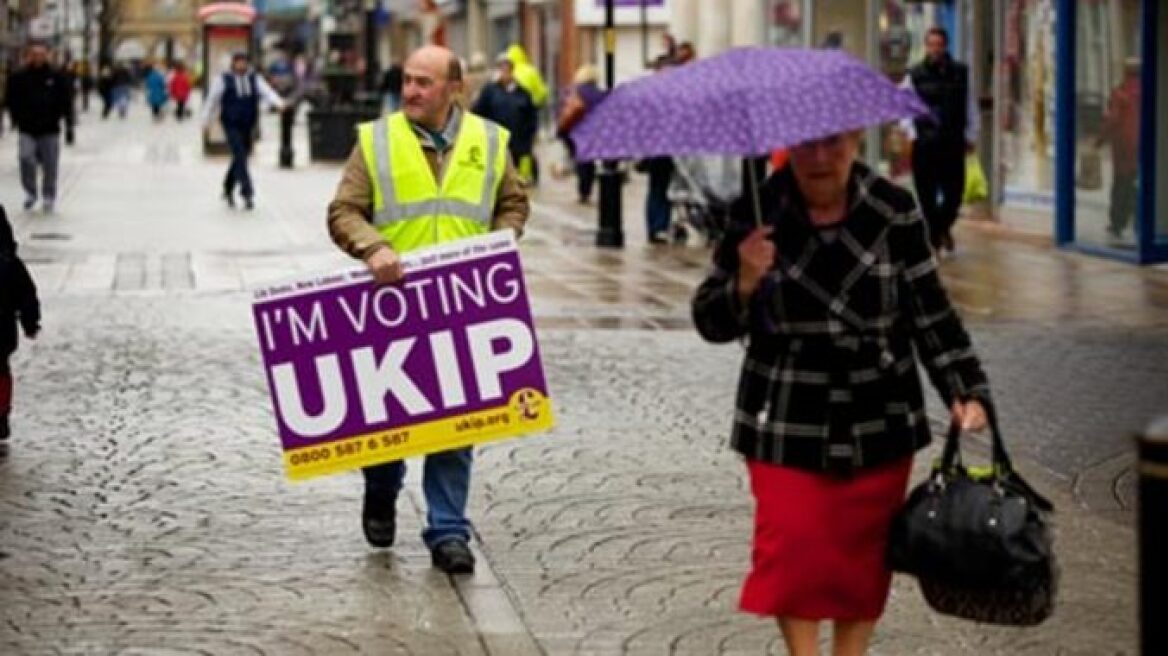 Βρετανία: Υπέρ του UKIP του Νάιτζελ Φάρατζ το 25% των πολιτών 