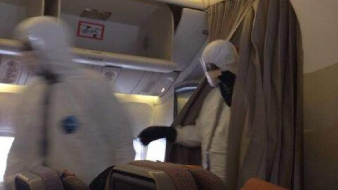  Σε «καραντίνα» αεροπλάνο στη Βοστώνη λόγω πανικού για Εμπολα
