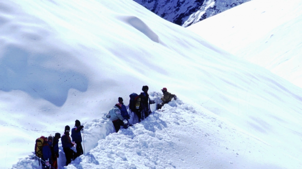 Νεπάλ: Τους 21 έφτασαν οι νεκροί από τη σφοδρή χιονοθύελλα
