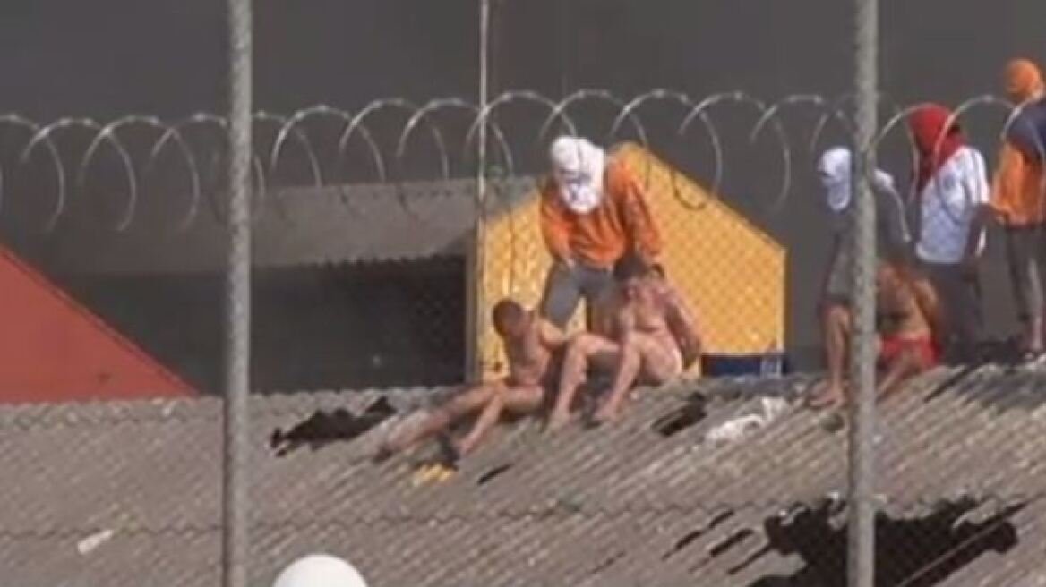 Βίντεο: Κρατούμενοι βασανίζουν σωφρονιστικούς υπαλλήλους που κρατούν ομήρους