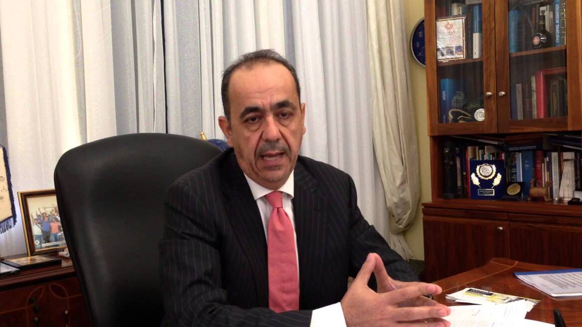 Κύπρος: Συνελήφθη ο δήμαρχος Πάφου για απειλητικά μηνύματα κατά δημοτικών συμβούλων