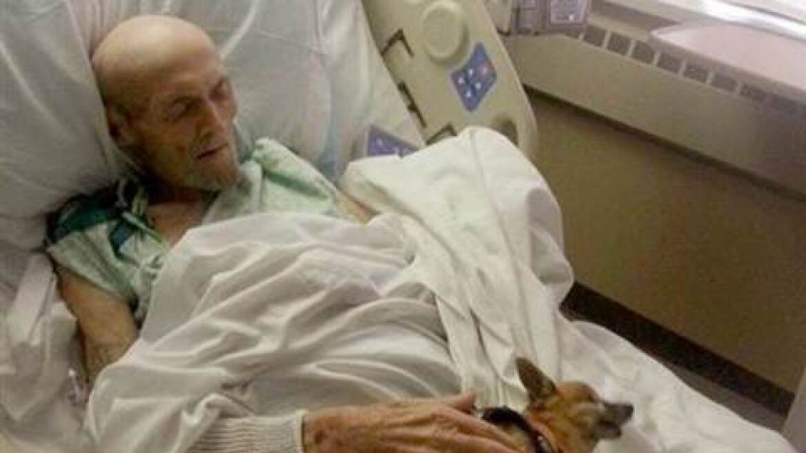 Ετοιμοθάνατος συνήλθε μόλις αγκάλιασε το σκύλο του στο νοσοκομείο