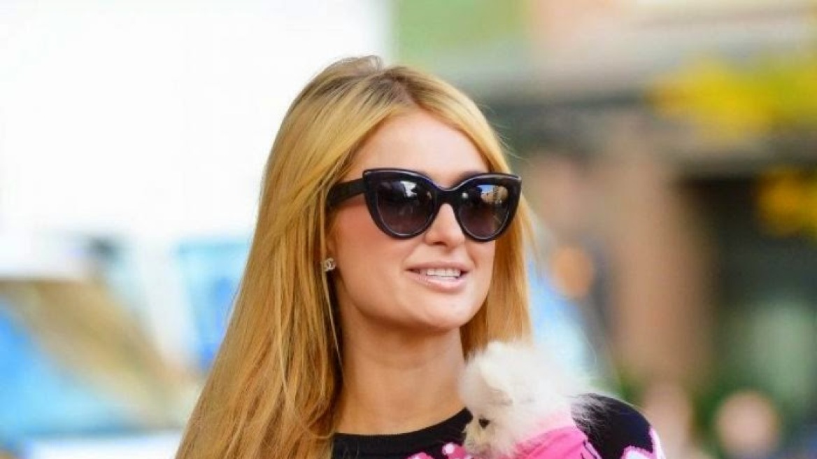 Paris Hilton: Ερχεται το Halloween και ντύθηκε ροζ οπτασία