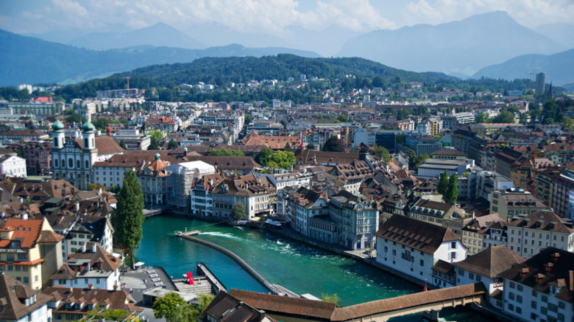 H Ελβετία, η χώρα που προτιμούν οι εκπατρισμένοι