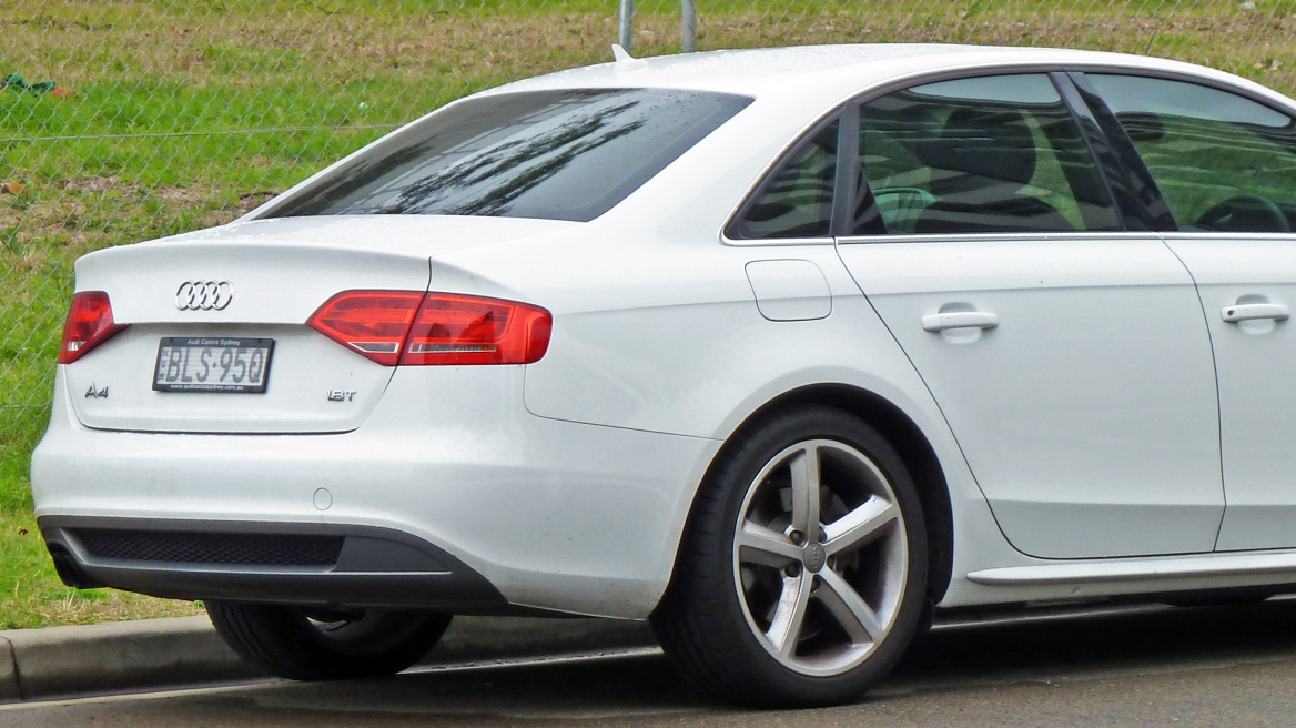 Η Audi ανακαλεί 850.000 μοντέλα Α4 λόγω προβλημάτων στους αερόσακους 