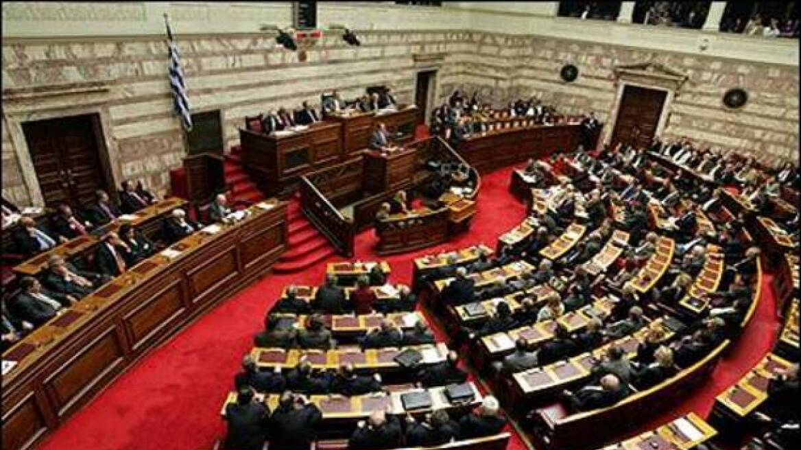 Βούλτεψη, Μαρτίνο και Κόκκαλη καλεί ο εισαγγελέας για τα περί χρηματισμού βουλευτών