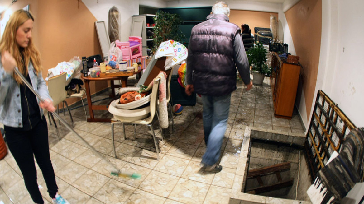 Επίδομα 586,94 ευρώ ανά νοικοκυριό στους πλημμυροπαθείς της Αττικής   