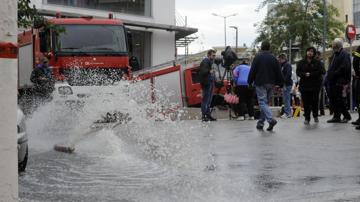 Ξεκίνησε η καταγραφή ζημιών από τις πλημμύρες στους επαγγελματικούς χώρους