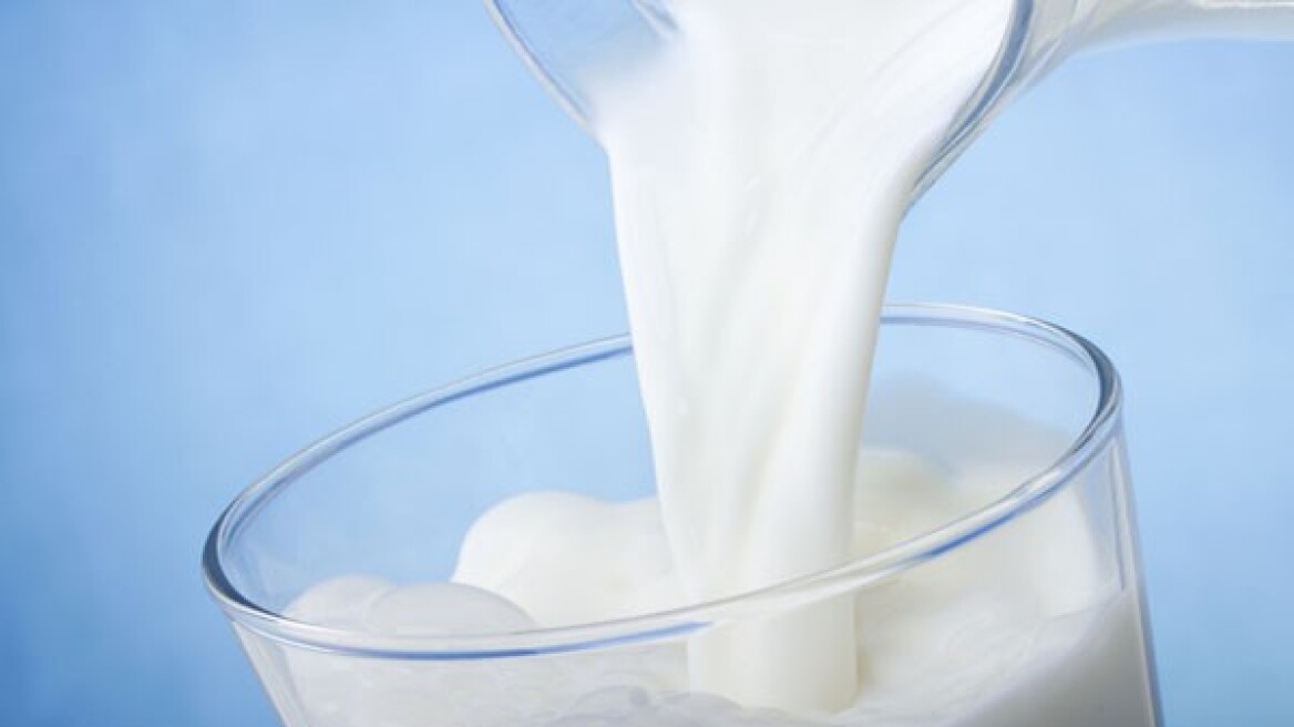 Nέα έρευνα - «βόμβα»: Κίνδυνος για την υγεία η υπερβολική κατανάλωση γάλατος;