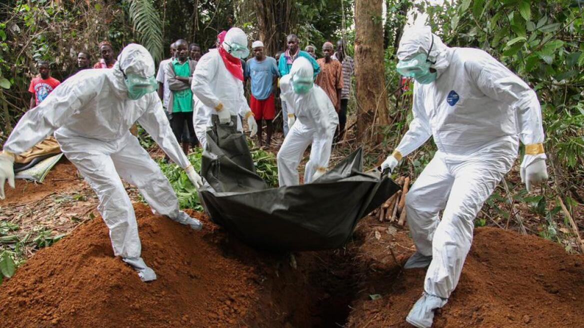Δ. Αφρική: Οι νεκρώσιμες τελετές ευθύνονται για την εξάπλωση του Έμπολα
