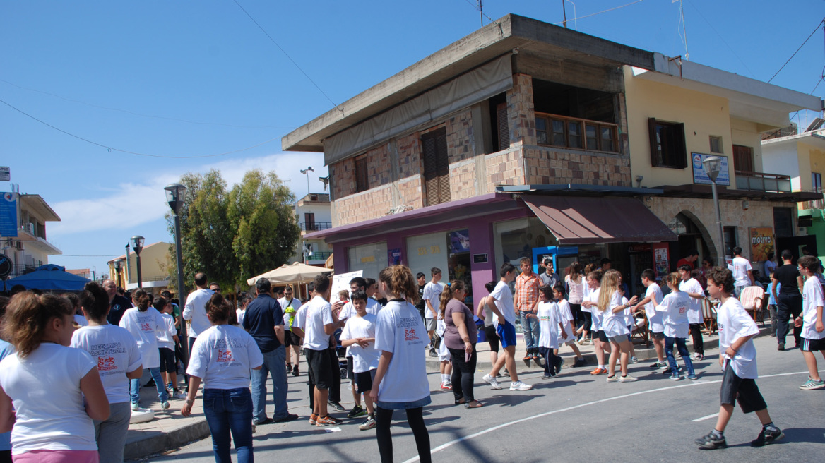 Κρήτη: Μολότοφ σε σχολείο την ώρα της προσευχής!