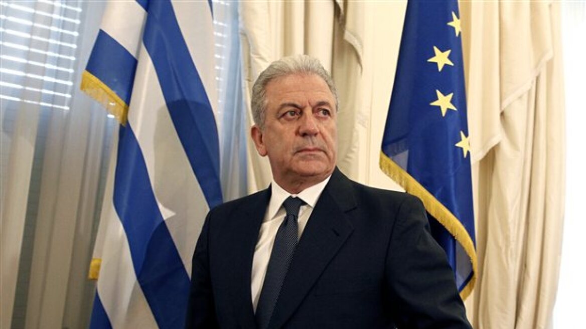 Παραιτήθηκε από βουλευτής ο Δ. Αβραμόπουλος