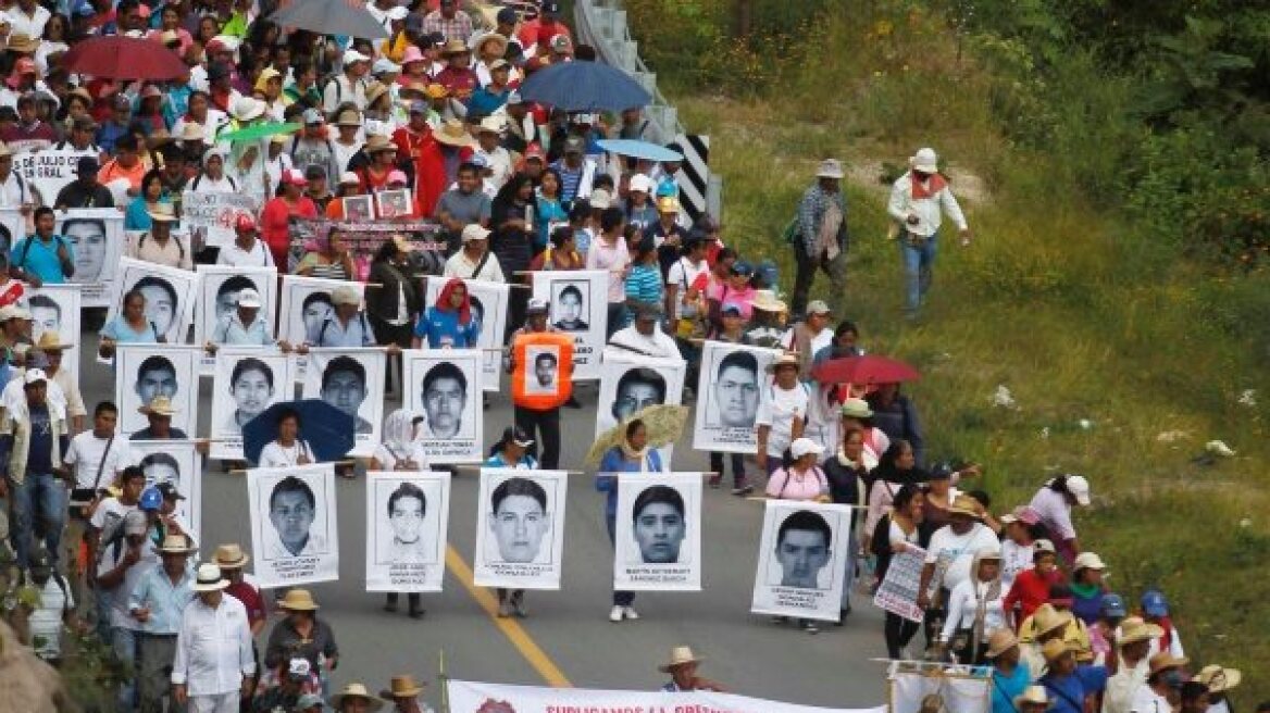 Μεξικό: Συμβολική πορεία για τους αγνοούμενους φοιτητές