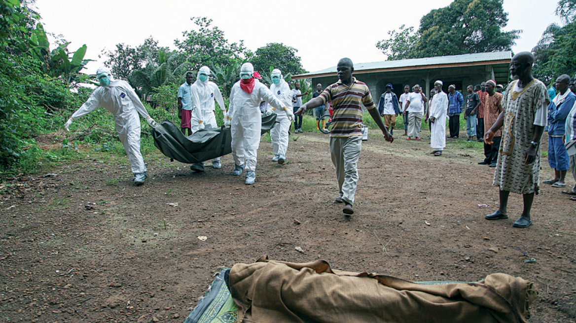 ΠΟΥ: Αναθεωρεί προς τα κάτω τον συνολικό αριθμό των νεκρών από Έμπολα