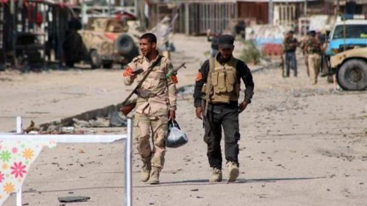 Εκπαιδευτές για τον ιρακινό στρατό στέλνει η Βρετανία