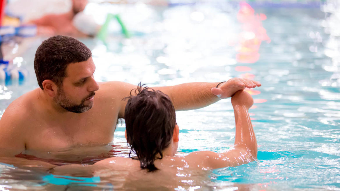 Θεραπευτική κολύμβηση: Μια μορφή ανεξαρτησίας παιδιών με αναπηρία