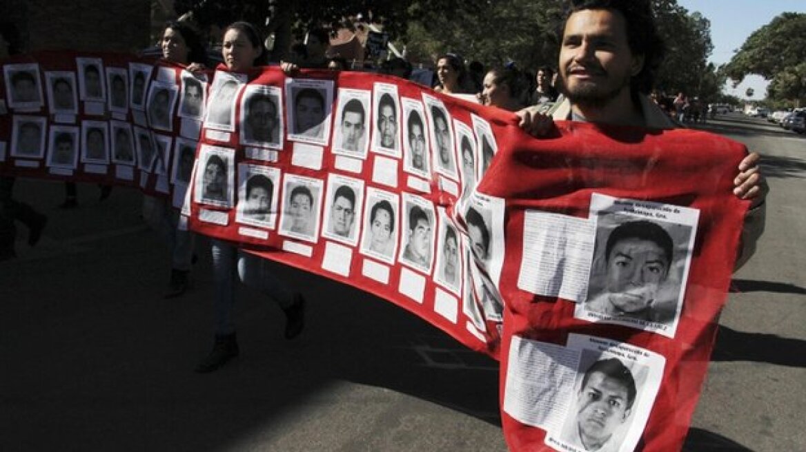Μεξικό: Έκαιγαν επί 14 ώρες τις σορούς των 43 αγνοούμενων φοιτητών