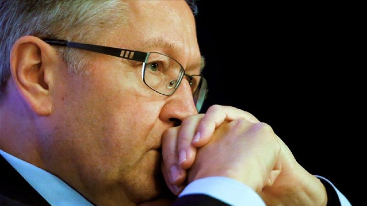 Ρέγκλινγκ: «Ή συμφωνία στο επόμενο Eurogroup ή επιστρέψτε τα χρήματα του ΤΧΣ»  