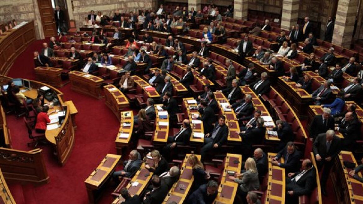 ΣΥΡΙΖΑ: Θα ζητήσει ονομαστική ψηφοφορία για την τροπολογία στις 100 δόσεις