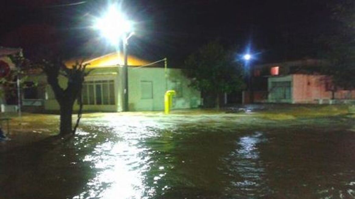 Έβρος: Πλημμύρισαν 60 σπίτια και υπόγεια από την καταρρακτώδη βροχή