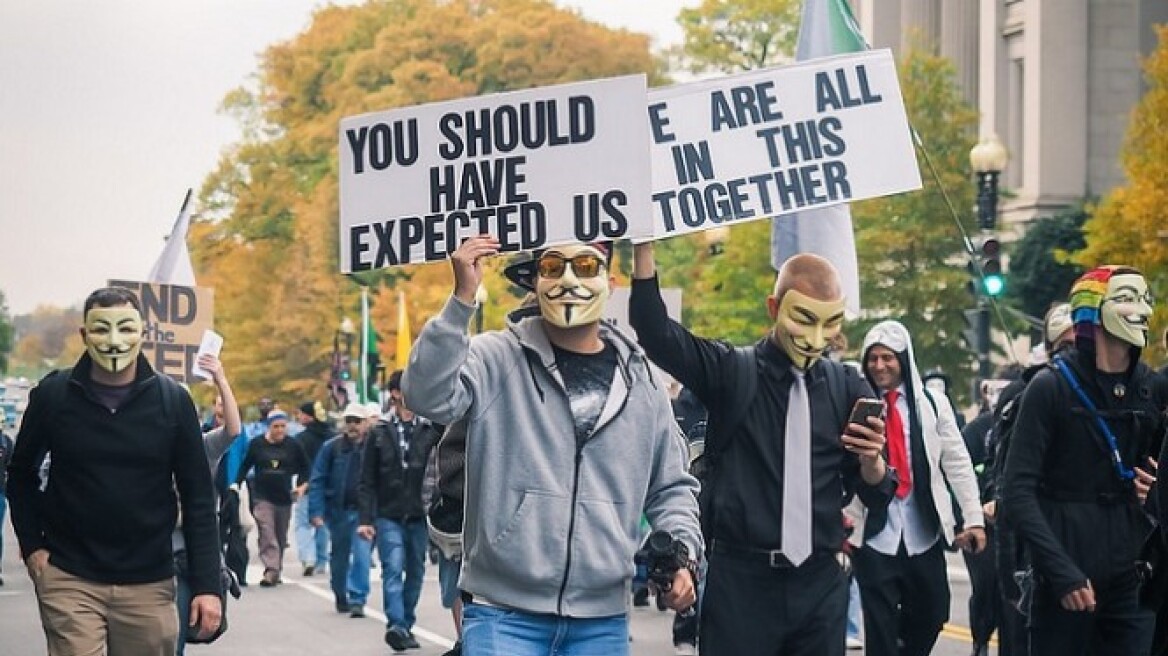 ΗΠΑ: «Πόλεμος» ανάμεσα στην Κου Κλουξ Κλαν και τους Anonymous