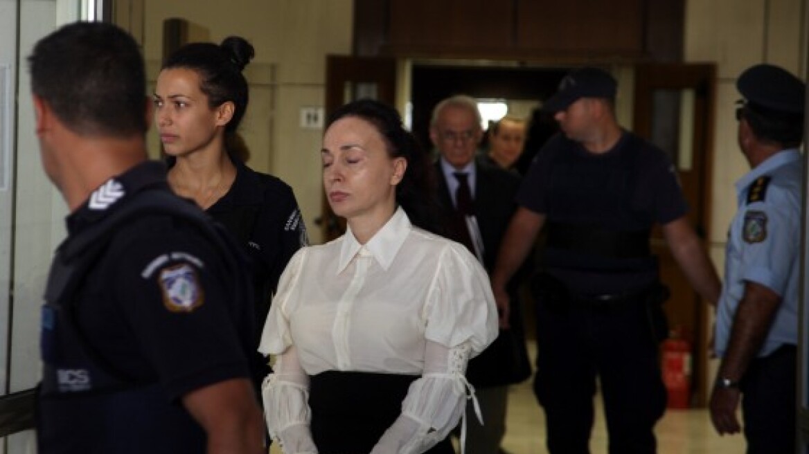 Εισαγγελέας: Να αποφυλακιστεί η κόρη του Άκη, στη φυλακή η Βίκυ Σταμάτη