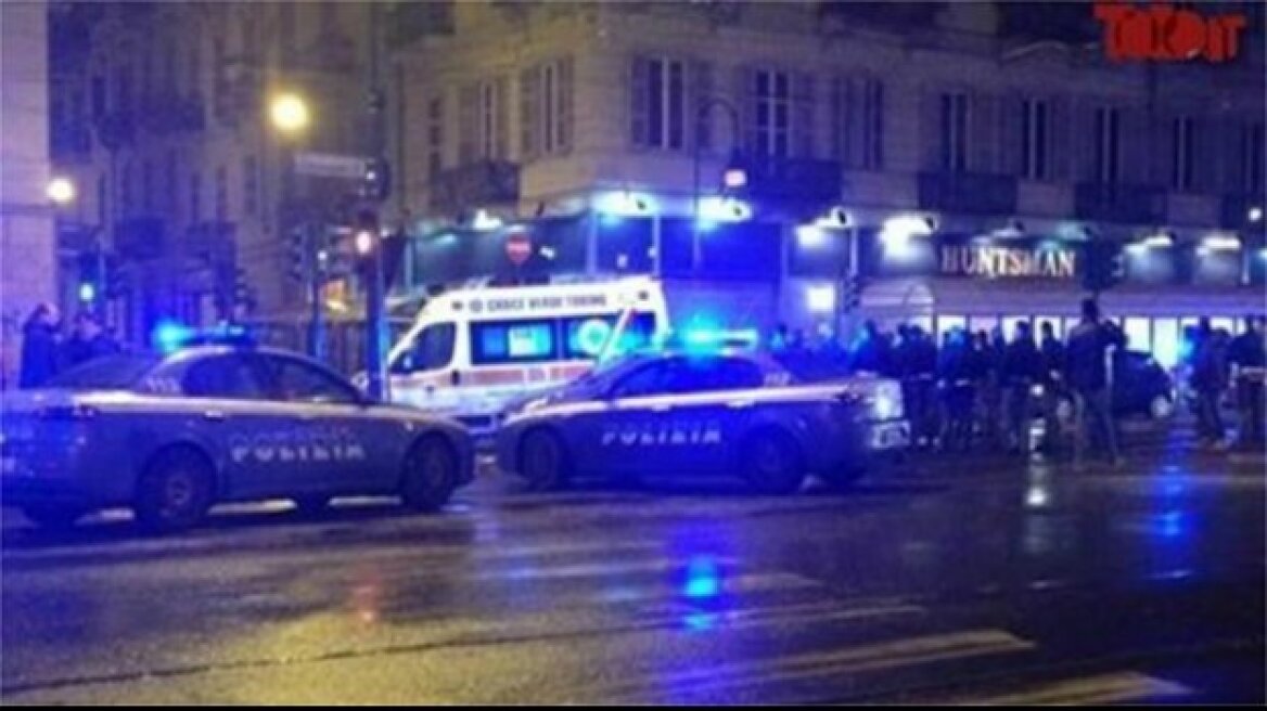 Μαχαίρια, μολότοφ και λοστοί σε σφοδρές συγκρούσεις Ιταλών και Βέλγων οπαδών στο Τορίνο