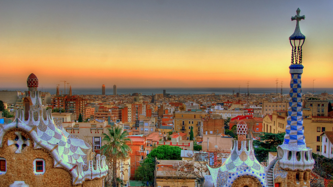 Βαρκελώνη: Η παραμυθένια, πολύχρωμη πόλη