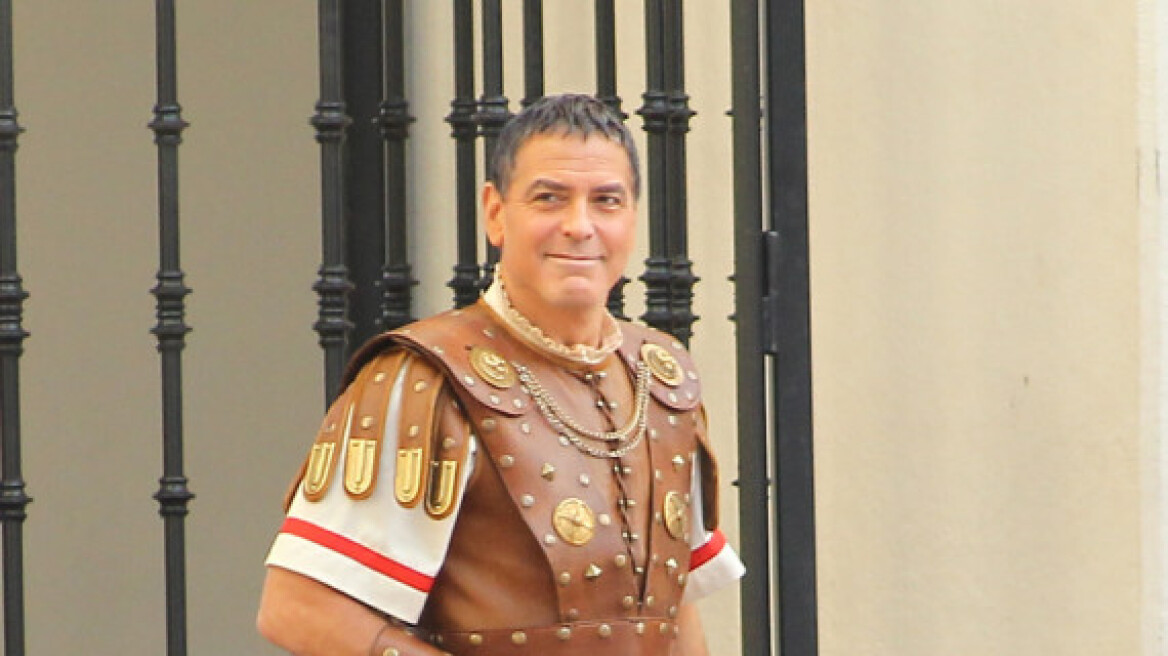 Φωτογραφίες: Ο Τζορτζ Κλούνεϊ ντυμένος αρχαίος Ρωμαίος!