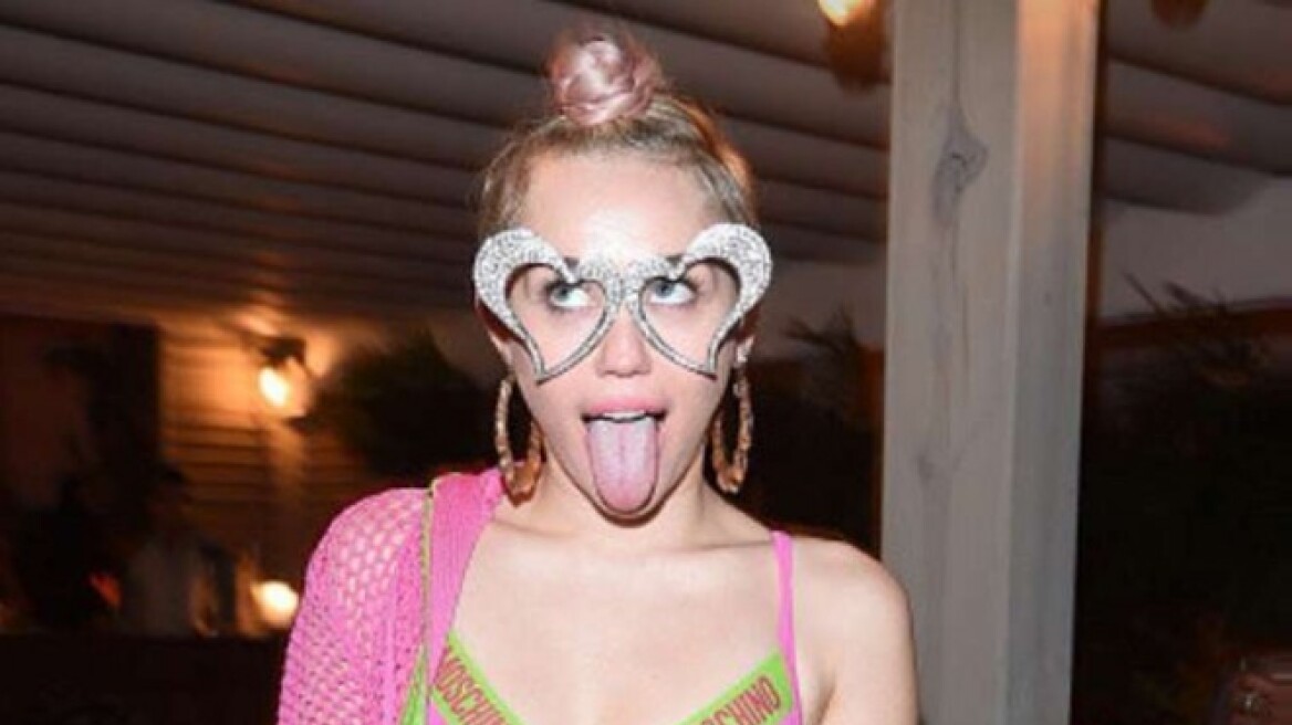 Miley Cyrus: Μια ροζ οπτασία στο Μαϊάμι