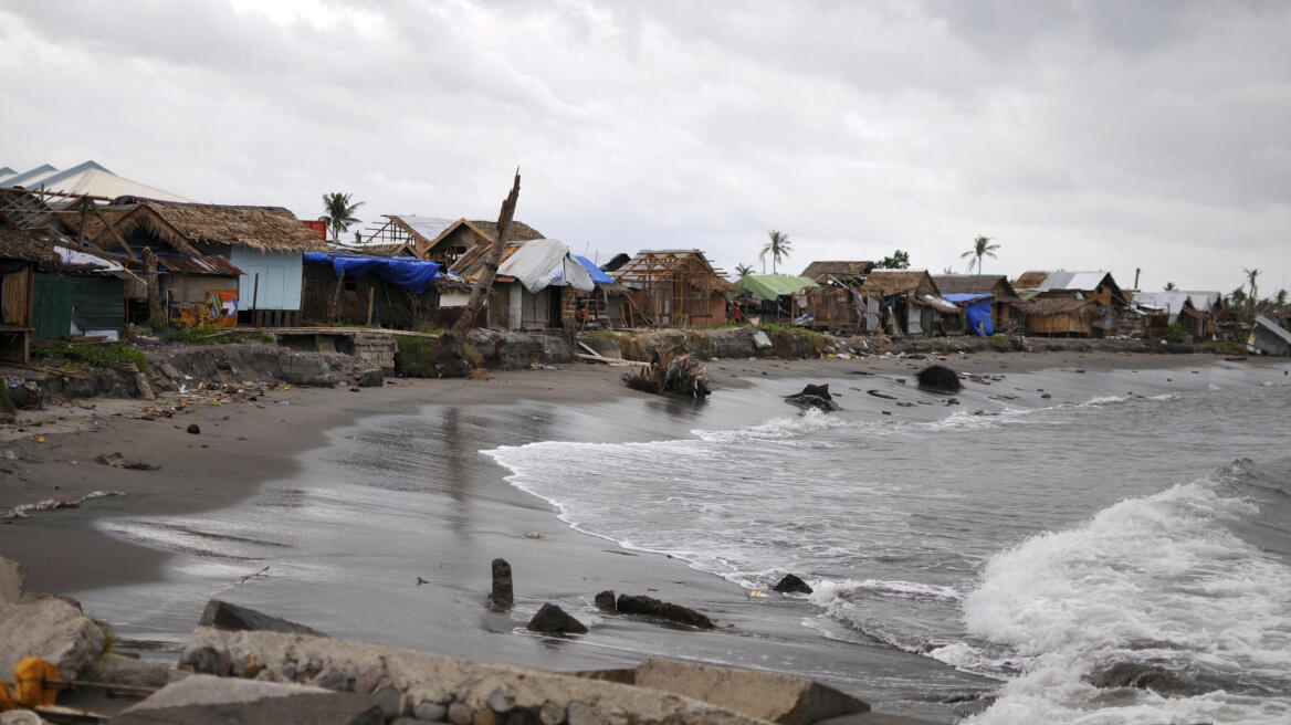 Φιλιππίνες: Τουλάχιστον δύο νεκροί από τον τυφώνα Χαγκοπίτ