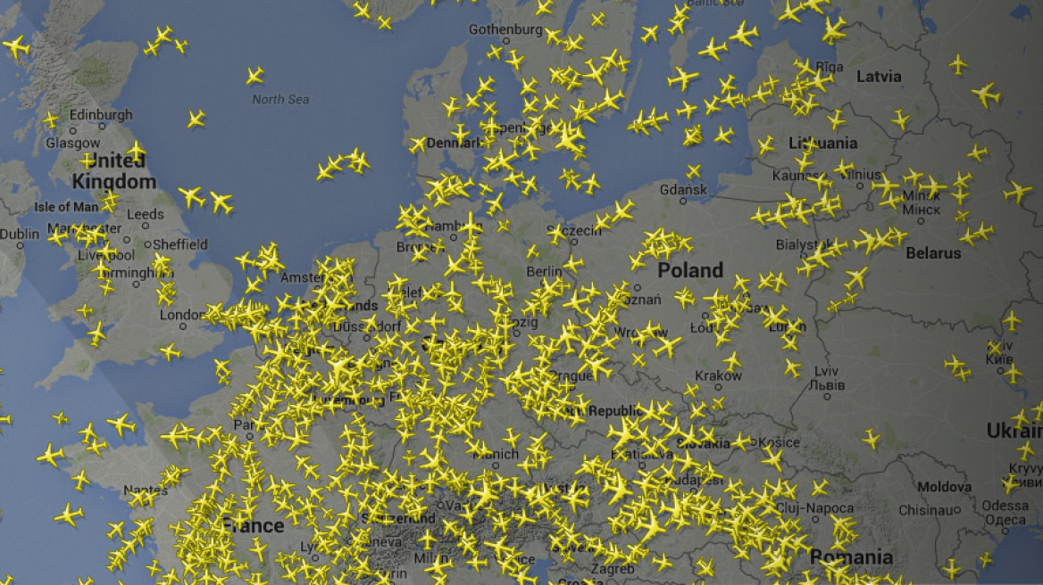 Χάος στις αερομεταφορές - Προσγειώνουν τα αεροπλάνα που ξέμειναν πάνω από το Λονδίνο