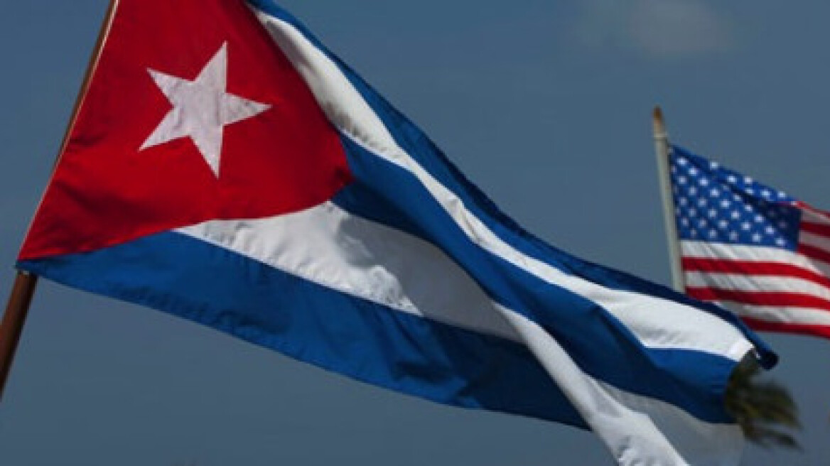 Δημοσκόπηση: Η πλειοψηφία των Αμερικανών θέλει στενότερους δεσμούς με την Κούβα