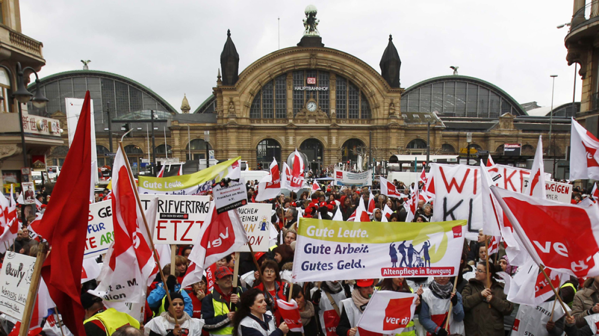 Γερμανία: Αύξηση αποδοχών για τους δημόσιους υπαλλήλους ζητούν τα συνδικάτα