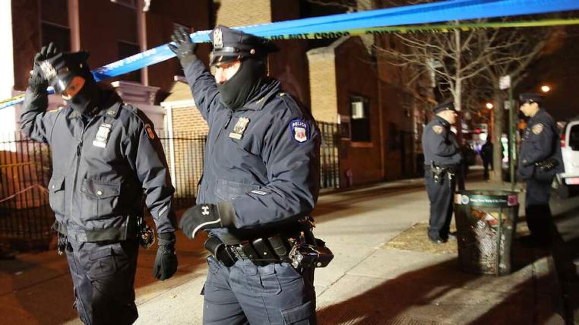 Φρίκη στις ΗΠΑ: Δολοφόνησε εν ψυχρώ δύο αστυνομικούς στη Νέα Υόρκη και αυτοκτόνησε