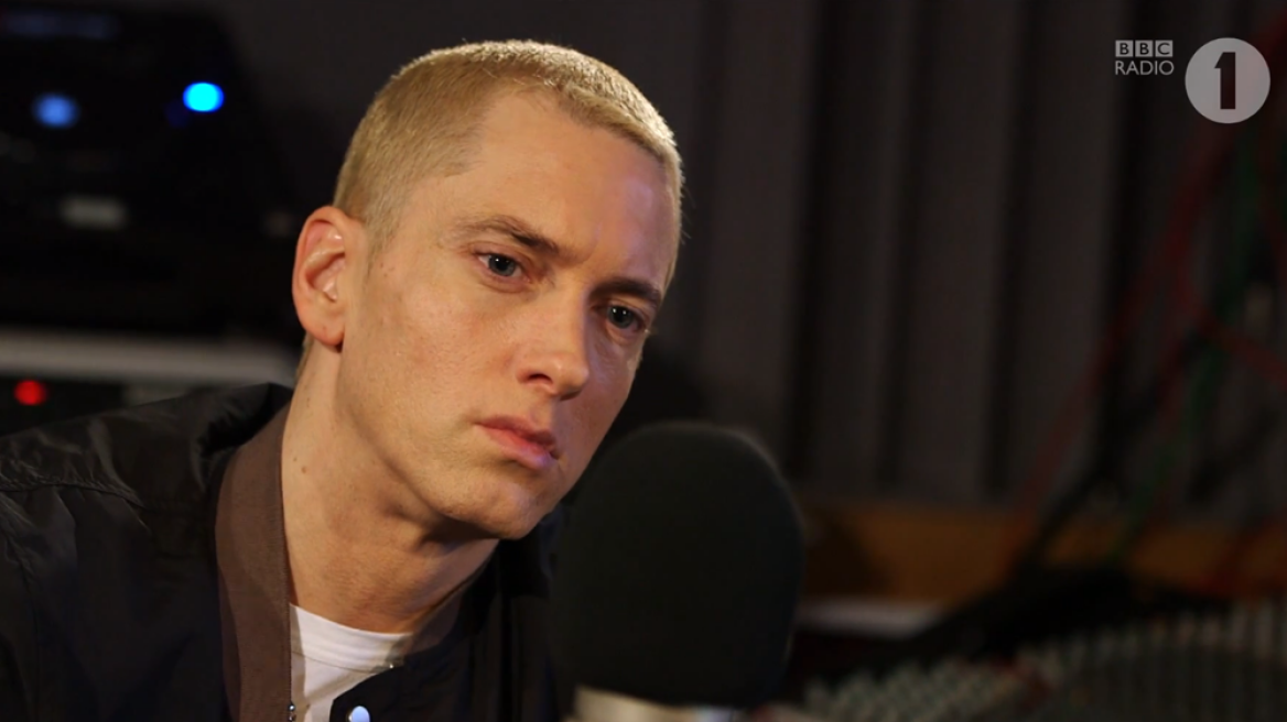 Ο Eminem παραδέχεται ότι είναι gay;