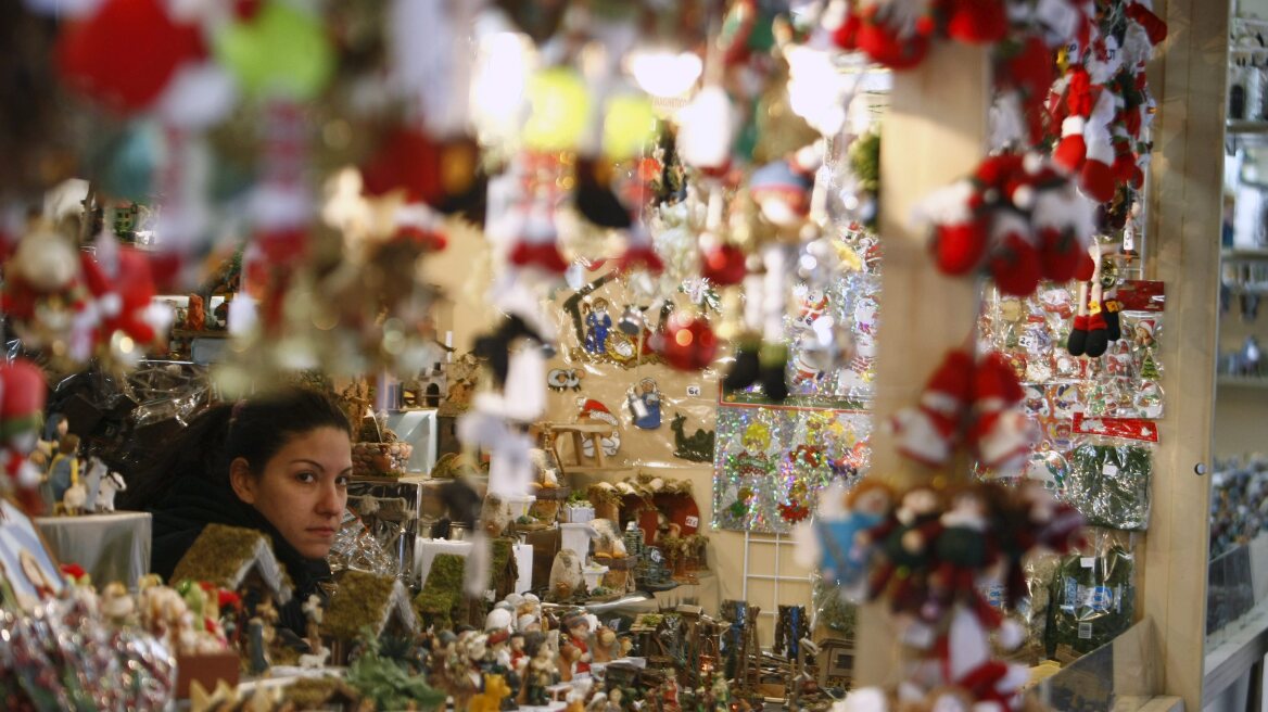 ΕΣΕΕ: Χαμηλότερος των προσδοκιών ο τζίρος της χριστουγεννιάτικης αγοράς